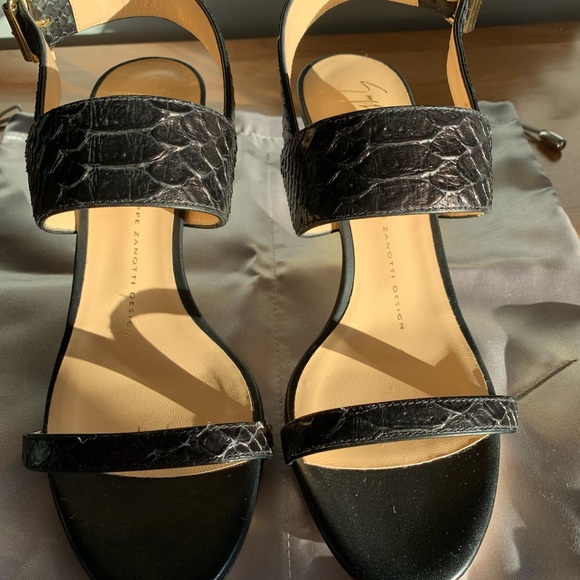 Giuseppe Zanotti (7.5 women) Kitten Heel - Picture 7 of 10